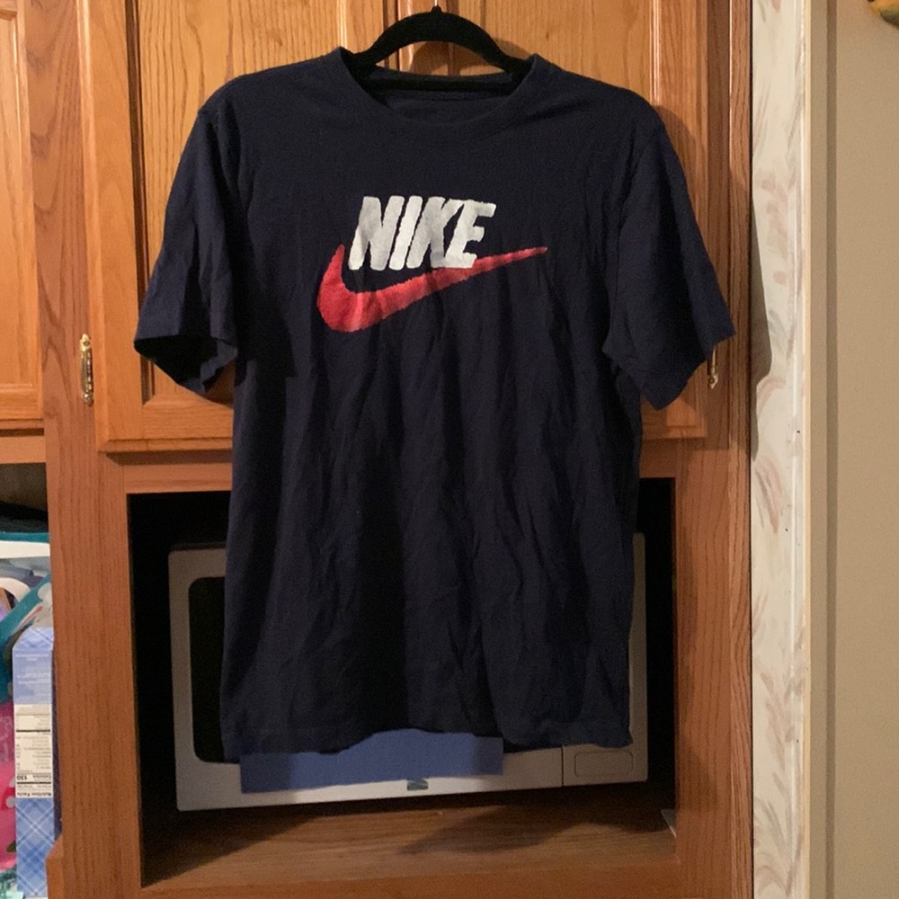 Men’s Nike t-shirt